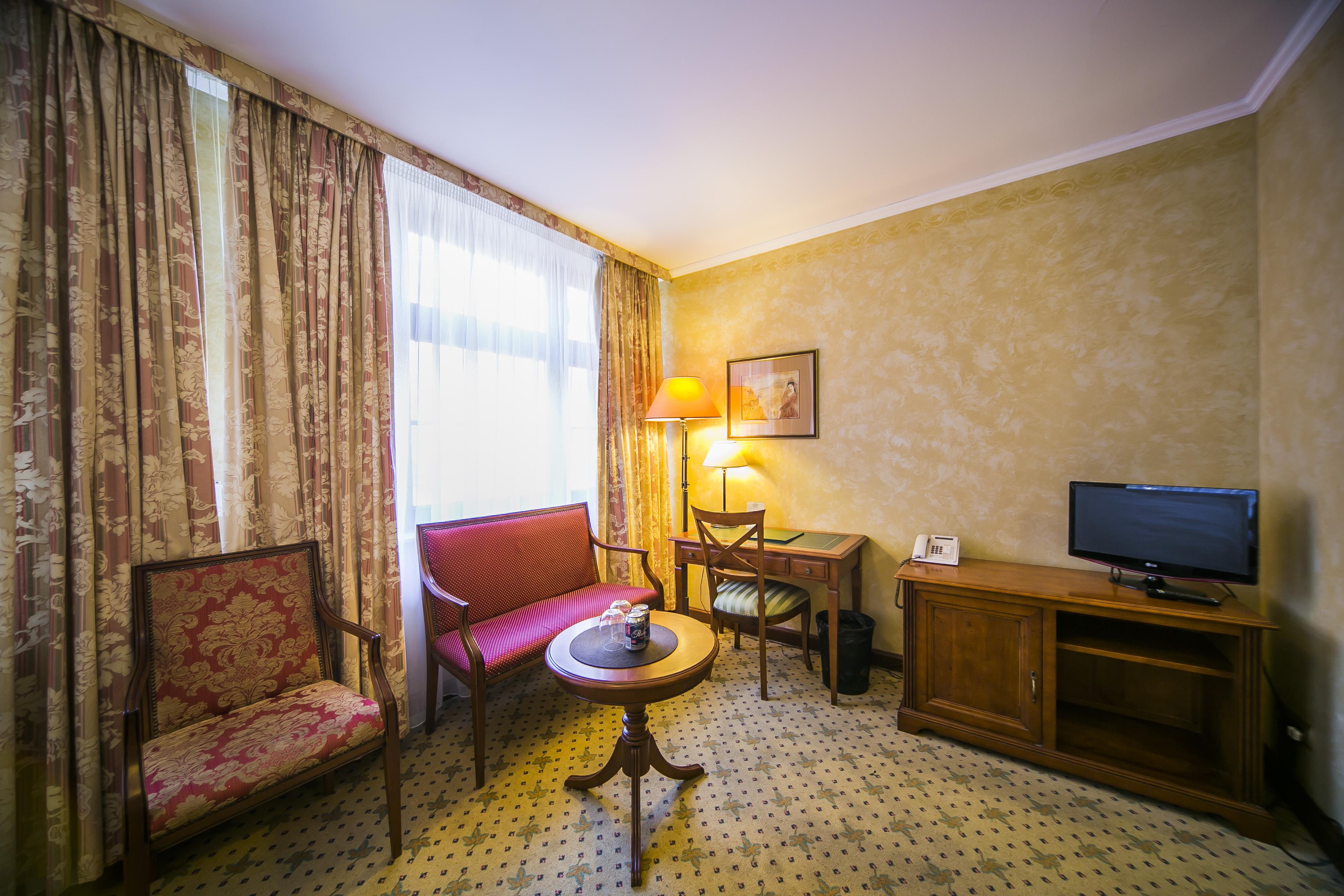 סופוט Hotel Opera מראה חיצוני תמונה